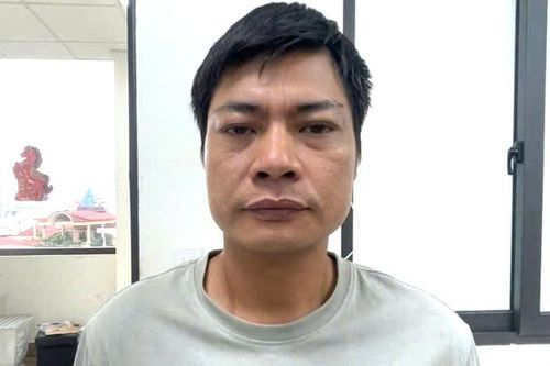 Nam thanh niên Hải Phòng điều khiển xe máy đâm CSGT trong đêm rồi bỏ trốn