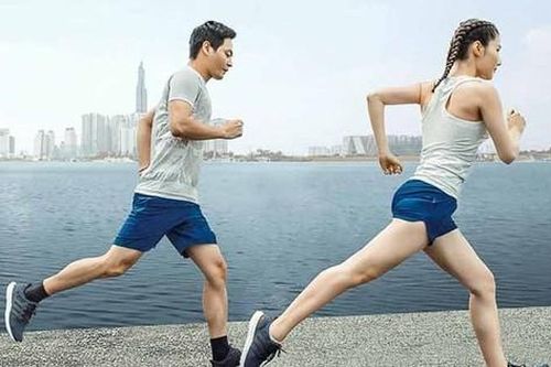 Chạy bền hay chạy nước rút giúp giảm mỡ thừa tốt hơn?