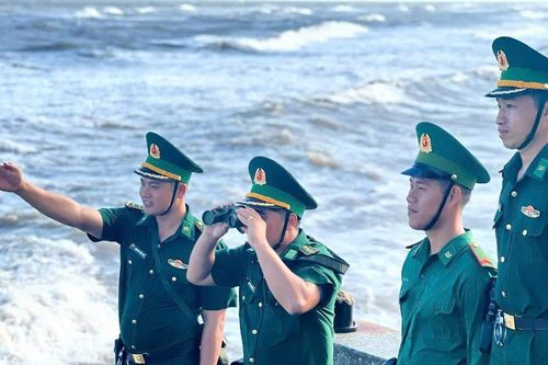 Ấm lòng dân biển từ những việc làm nghĩa tình