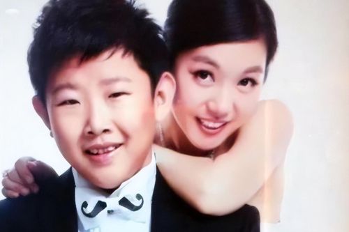 Chồng Trung Quốc bị nhầm là con của vợ vì 'mãi không già'