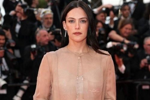 Váy xuyên thấu trên thảm đỏ Cannes bất chấp lệnh cấm