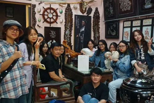 Sức trẻ góp phần tôn vinh nghệ thuật khảm trai truyền thống