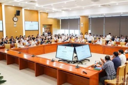 Hơn 80 doanh nghiệp lớn tham gia 'cuộc đua' tư vấn dự án đường sắt tốc độ cao trên trục bắc-nam