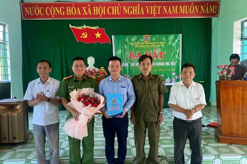 Ra mắt mô hình 'Chi hội nông dân không ma túy'