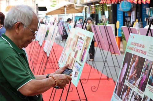 Đưa triển lãm làng nghề ra không gian cộng đồng