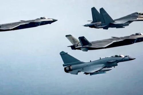 Trung Quốc triển khai đồng bộ J-20, J-16 và J-10C trong cuộc diễn tập lớn