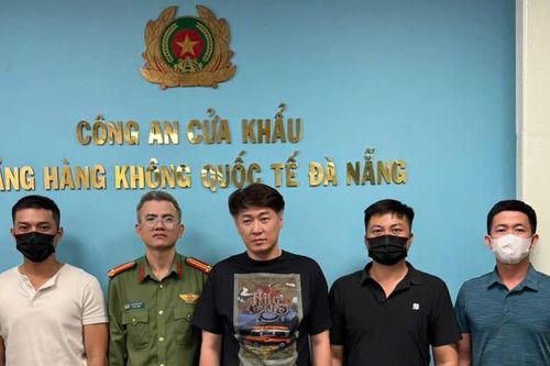 Công an Đà Nẵng bắt giữ một người Hàn Quốc bị Interpol truy nã đỏ