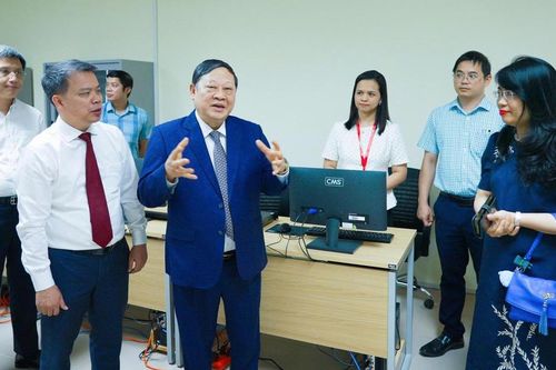 Chuẩn hóa đánh giá năng lực hành nghề bác sĩ Y học cổ truyền: Sẵn sàng cho kỳ thi quốc gia từ năm 2027