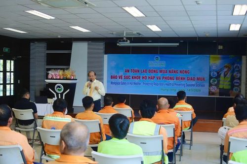 VWS tăng cường kiến thức phòng bệnh mùa nắng nóng cho người lao động