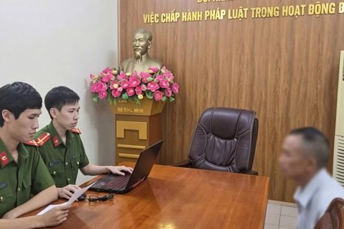 Gã đàn ông giở trò đồi bại với bé gái 6 tuổi