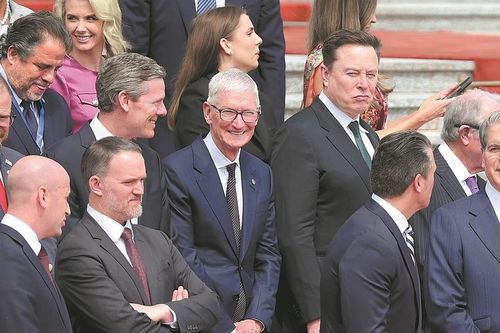 Elon Musk, Tim Cook cùng dàn CEO Mỹ tháp tùng ông Trump tới Trung Quốc làm gì?