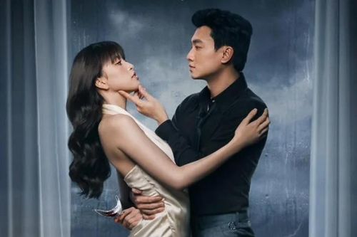 Hoa hậu Tiểu Vy sợ bị gọi 'bình hoa di động', tự tin cảnh nóng với Quốc Trường