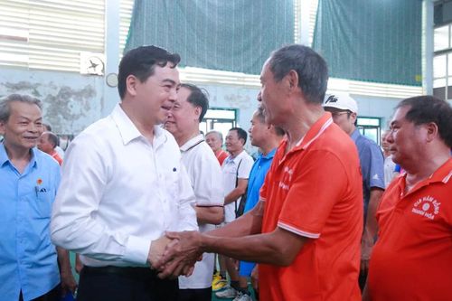 Câu lạc bộ Hàm Rồng giao lưu thể thao nhân kỷ niệm 136 năm ngày sinh Chủ tịch Hồ Chí Minh