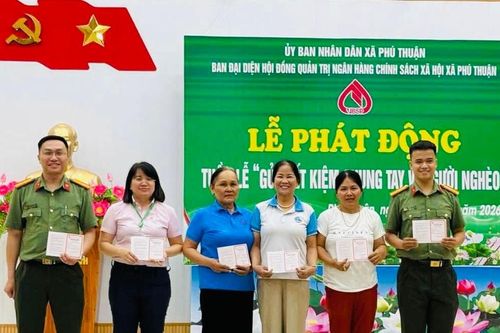 'Gửi tiết kiệm chung tay vì người nghèo':Khơi dậy tinh thần nhân ái