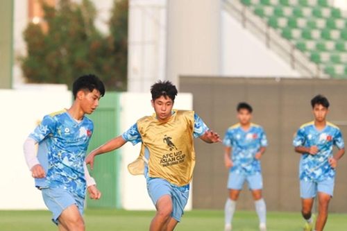 HLV Australia dè chừng khả năng chuyển trạng thái của U17 Việt Nam tại tứ kết châu Á