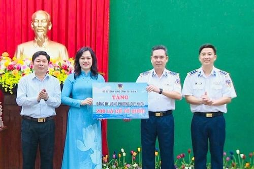 Hải đoàn 21 đồng hành với ngư dân Gia Lai