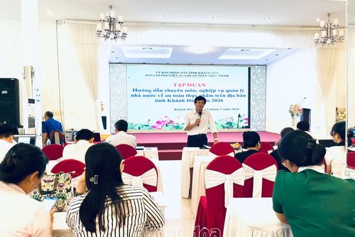 Gần 120 người được tập huấn về lĩnh vực an toàn thực phẩm