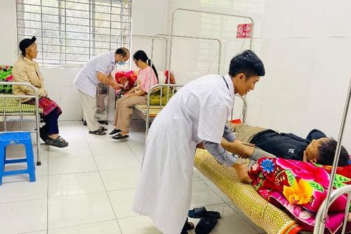 Lá chắn' của y tế vùng cao: Kỳ 1: Nỗ lực vượt khó