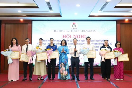 Liên đoàn Lao động tỉnh sơ kết 5 năm thực hiện Kết luận số 01 của Bộ Chính trị