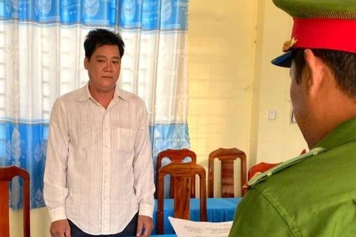 Khởi tố chủ cơ sở sản xuất 10 tấn cà phê giả từ bắp và đậu nành rang tẩm phụ gia