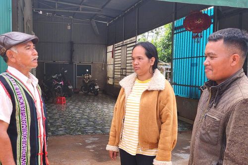Già làng Điểu Xem góp sức phát triển bon làng