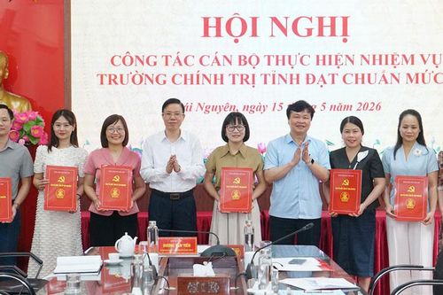 Tiếp nhận 7 tiến sĩ về công tác tại Trường Chính trị tỉnh Thái Nguyên