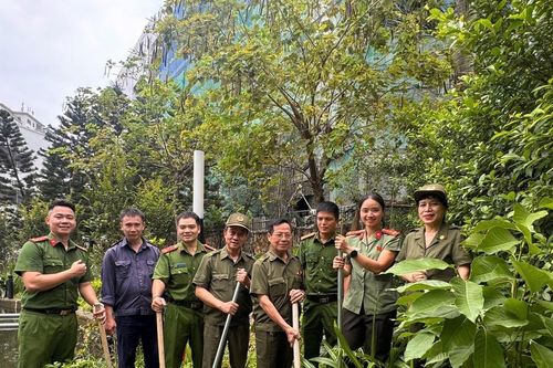 Công an phường Tây Hồ khắc ghi lời Bác dạy, lan tỏa tinh thần vì Nhân dân phục vụ