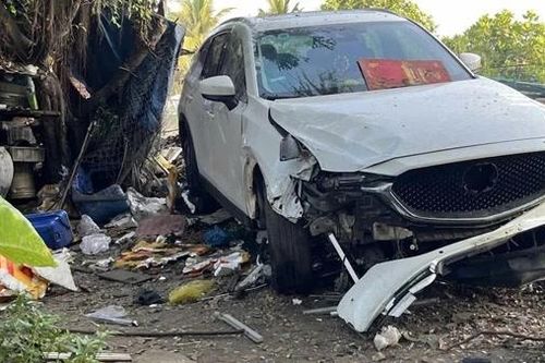 Một phụ nữ nước ngoài lái ôtô gây tai nạn chết người