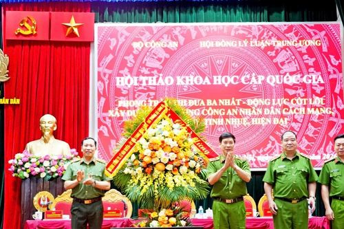 Phong trào thi đua 'Ba nhất' đi vào chiều sâu sẽ tạo chuyển biến mạnh mẽ trong công tác chiến đấu