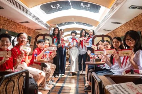 Chuyến tàu di sản đặc biệt cho các đội viên