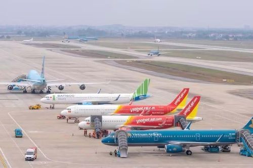 Hàng không Việt cắt giảm chuyến do biến động nhiên liệu