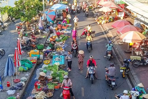 Nỗi lo thực phẩm trôi nổi