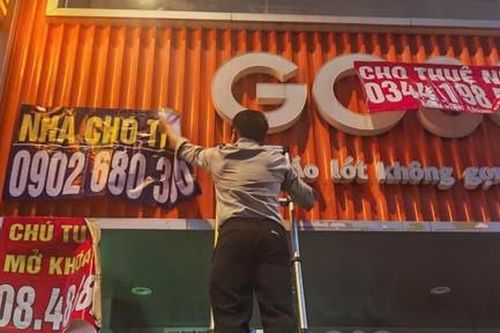 Công an phường Tân Định: Liên tiếp bắt quả tang nhiều vụ dán quảng cáo 'bẩn'