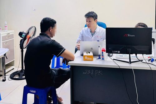 Nam thanh niên 23 tuổi hoảng loạn sợ suy thận giai đoạn cuối sau khi xem TikTok