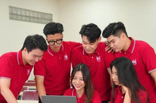 Trường công lập đầu tiên tại Việt Nam đạt chứng nhận QS Stars 5