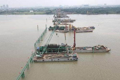 Các dự án cầu qua sông Hồng: Tăng tốc trước mùa mưa lũ