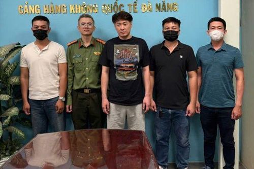 Đà Nẵng: Bắt giữ và bàn giao đối tượng truy nã đỏ quốc tế cho phía Hàn Quốc