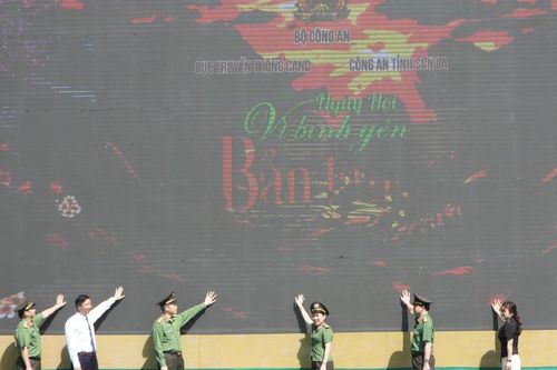 Khai mạc Ngày hội Báo chí, truyền thông Công an nhân dân 'Vì bình yên bản làng'