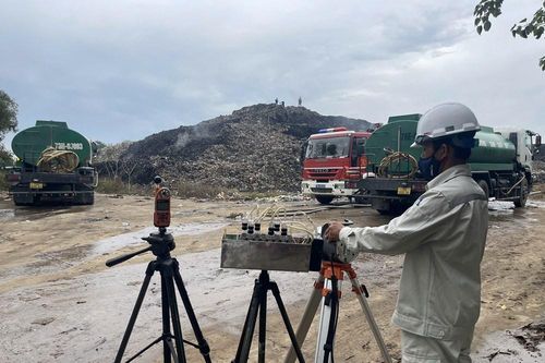 Quảng Ngãi quan trắc môi trường sau vụ cháy tại Nhà máy rác Nghĩa Kỳ