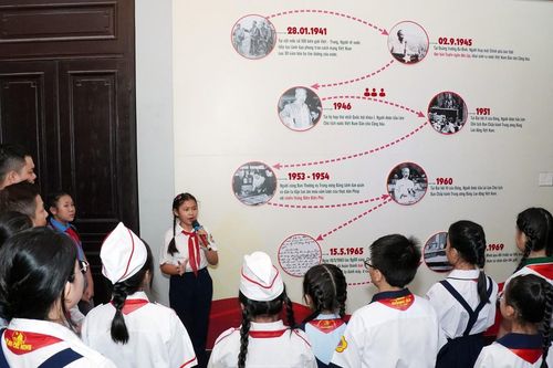 Thành phố Hồ Chí Minh khai mạc triển lãm '85 năm - Rạng ngời trang sử Đội TNTP Hồ Chí Minh'