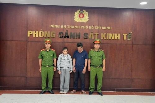 Thành phố Hồ Chí Minh: Khởi tố 3 đối tượng buôn bán 4 tấn bột ngọt giả