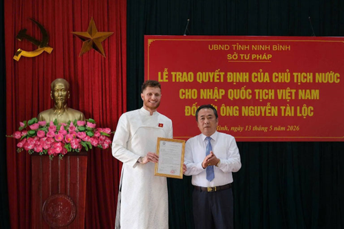 Từ Son, Hên đến... Lộc