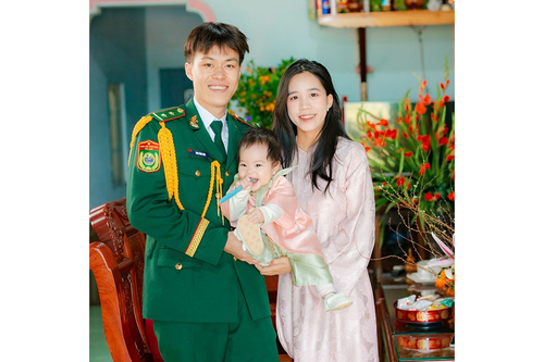 15 phút trước giờ tàu chạy