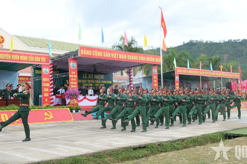 Trung đoàn 971 kỷ niệm 40 năm Ngày truyền thống
