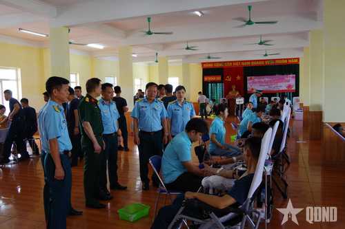 Hơn 1.000 cán bộ, đoàn viên, thanh niên Sư đoàn 363 tham gia hiến máu tình nguyện