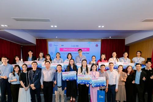 Giáo viên sôi nổi chia sẻ ứng dụng công nghệ trong dạy học