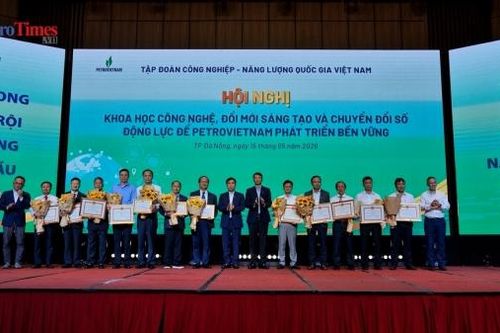 [VIDEO] Petrovietnam vinh danh các công trình Khoa học và Công nghệ Dầu khí Việt Nam tiêu biểu