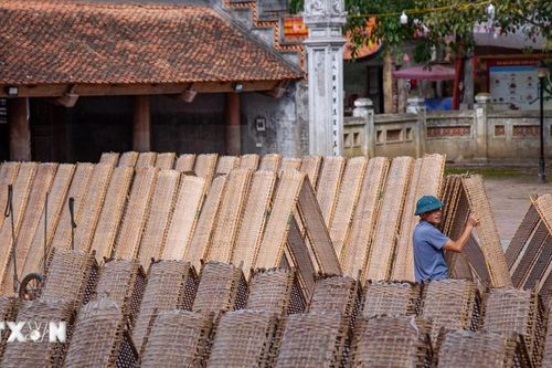 Bánh đa nem Thổ Hà - giữ lửa làng nghề truyền thống bên sông Cầu
