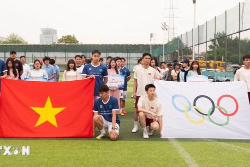 Lưu học sinh Việt tại Trung Quốc lan tỏa tình đoàn kết qua ngày hội thể thao
