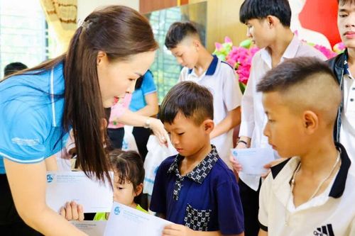 Hà Tĩnh: Chuỗi hoạt động chăm lo cho phụ nữ và trẻ em vùng đồng bào dân tộc thiểu số